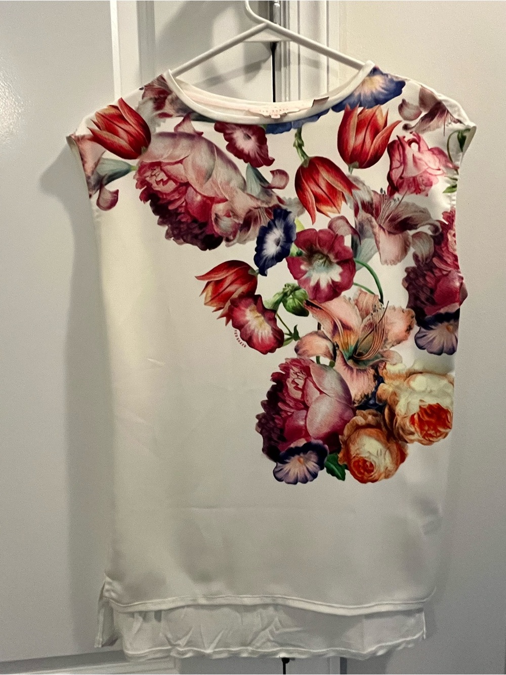 Ted Baker White Cap Sleeve Floral Print Blouse